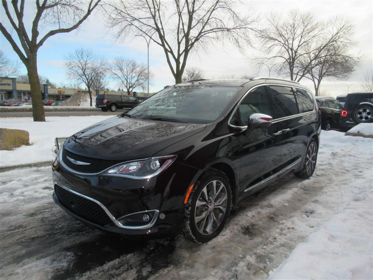 Used 2017 Chrysler Pacifica Ltd U Connect for sale in Dollard-des-Ormeaux, QC