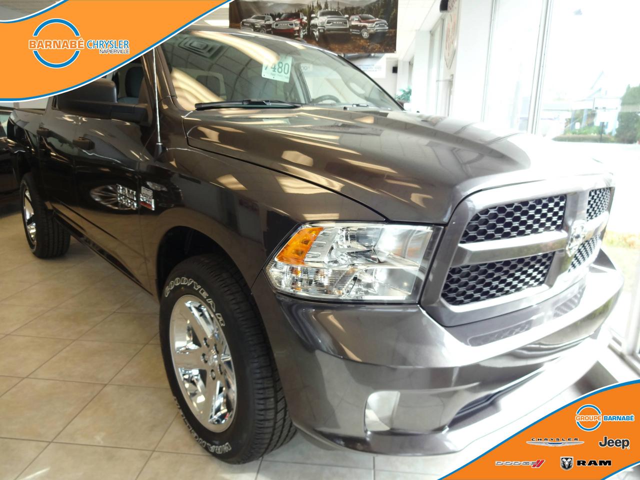 <a href=https://www.barnabe.ca/occasion/RAM-1500-2017.html>https://www.barnabe.ca/occasion/RAM-1500-2017.html</a>

RAM 1500 Express CREW CAB 4X4 2017 ~ NEUF ~ MOTEUR V8 HEMI DE 5.7 L, RAPPORT DE PONT ARRIÈRE DE 3.92, ROUES 20 X 9 PO EN ALUMINIUM CHROMÉ, DIFFÉRENTIEL ARRIÈRE AUTOBLOQUANT, ATTELAGE DE REMORQUE CATÉGORIE IV, RÉSERVOIR DE CARBURANT DE 121 L, RADIO SYSTÈME UCONNECT 3 AVEC ÉCRAN DE 5 PO, RADIO PAR SATELLITE SIRIUSXM, TÉLÉDÉVERROUILLAGE, CAMÉRA DE RECUL PARKVIEW ET BIEN PLUS !!! ~ POUR PRENDRE RENDEZ-VOUS POUR UN ESSAI ROUTIER OU POUR OBTENIR PLUS DE DÉTAILS, VOUS POUVEZ COMMUNIQUER AU : 450-245-3313. PRIX ÉTABLI AVEC UN FINANCEMENT À TAUX RÉGULIER! ~1ERE, 2E ET 3E CHANCE AU CRÉDIT!! AUCUN CAS REFUSÉ!! FINANCEMENT ET GARANTIE DISPONIBLE SUR PLACE!! NOUS REPRENONS TOUS VOS ÉCHANGES, MOTO - VTT - BATEAU - ROULOTTE - MOTORISÉ!!