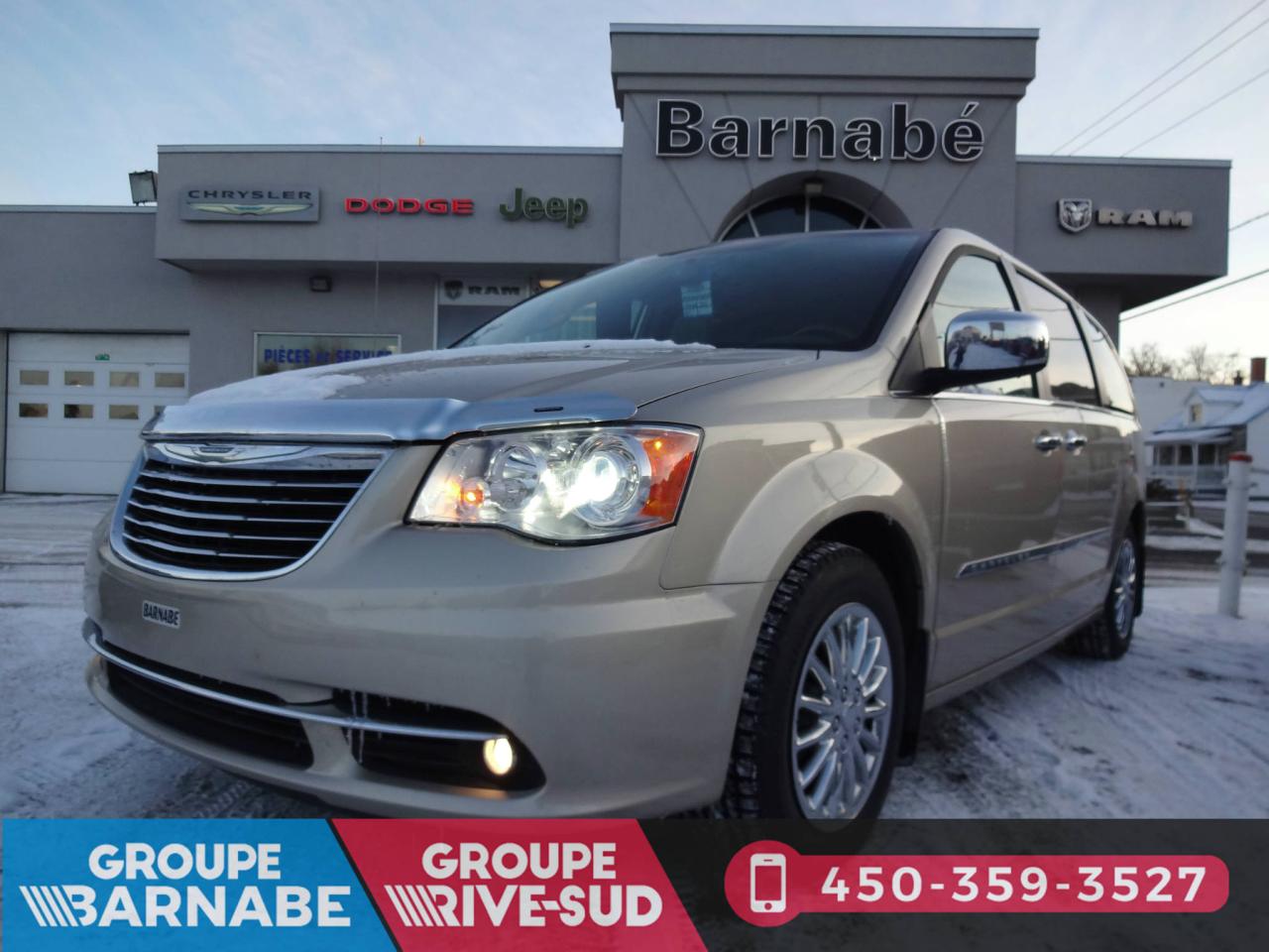Used 2012 Chrysler Town & Country Limited for sale in Napierville, QC