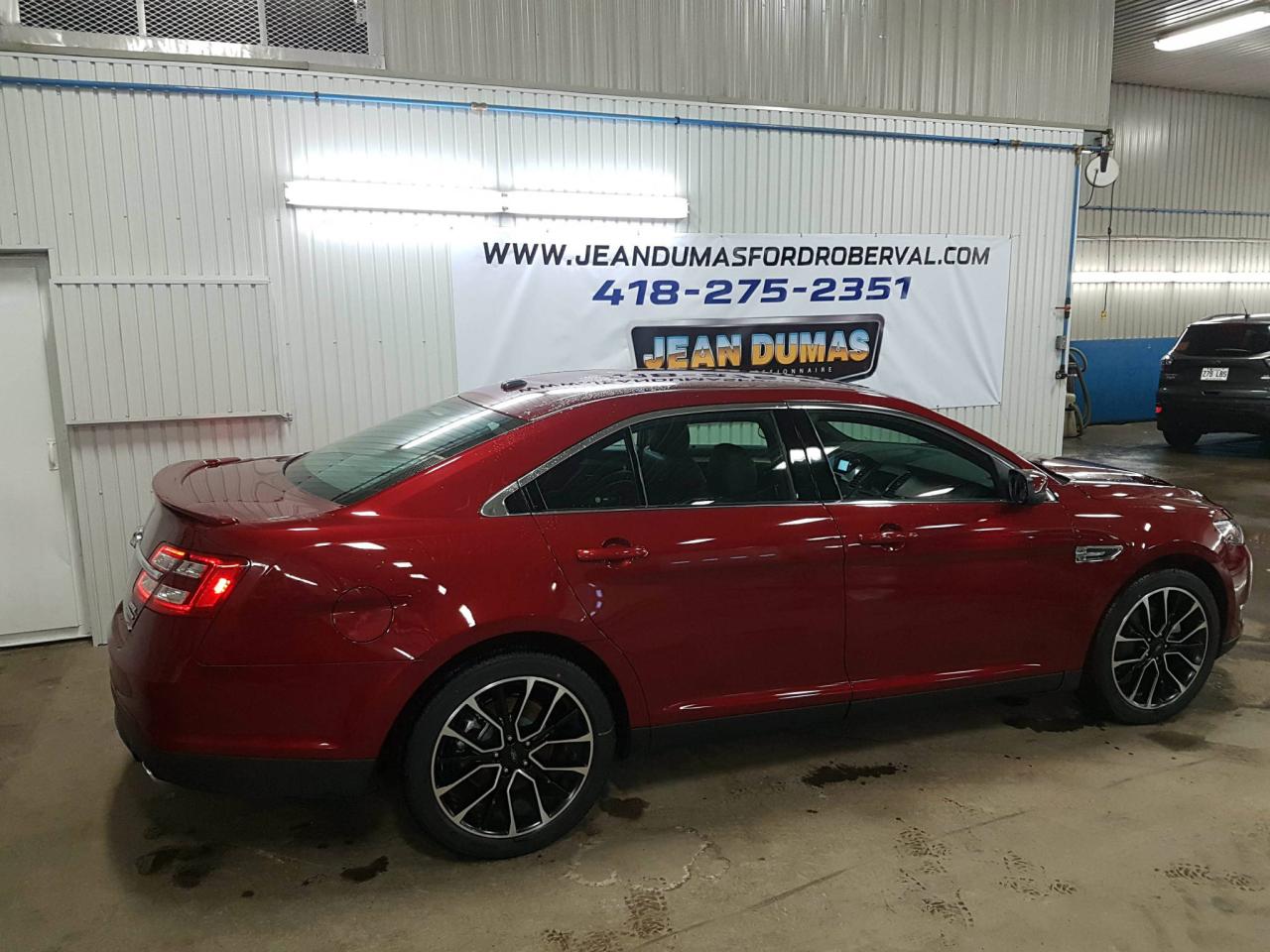 Used 2017 Ford Taurus Berline 4 portes SEL, traction avant for sale in Roberval, QC