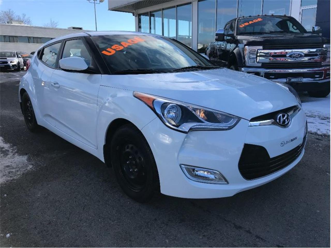 Used 2016 Hyundai Veloster Base for sale in Lévis, QC