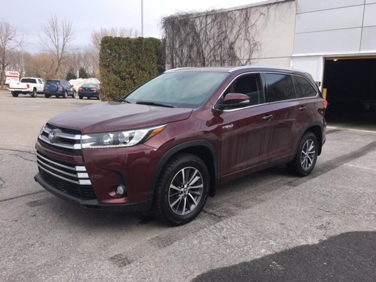 <a href=https://www.autoaubaine.com/Toyota-Highlander-c7027402.html>https://www.autoaubaine.com/Toyota-Highlander-c7027402.html</a>

Toyota Highlander Hybrid XLE + Pneus et d?marreur  2018Régulateur de vitesse, Toit ouvrant, Essuie-glaces intermittents, Anti-démarreur, Freins ABS, Contrôle de stabilité, Coussin gonflable conducteur, Coussins gonflables latéraux, Démarreur à distance, Lecteur CD, Lecteur MP3, Intérieur en cuir, Volant ajustable, Moonroof, Tapis protecteurs, Caméra de recul, Volant gainé de cuir, Phares automatiques, Rétroviseur électrique, Direction assistée, Sièges de troisième rangée, Rétroviseurs chauffants, Siège à réglage électrique, Coussins gonflables arrière pour la tête, Siège conducteur - soutien lombaire, Démarrage sans clé, Freins à disque, Sièges chauffants - Avant, Antipatinage, Phares antibrouillards, Verrous de sécurité pour enfants, Système de surveillance de la pression des pneus, Sièges baquets, Technologie Bluetooth intégrée, Cache bagages, Climatisation arrière, Rétroviseur à atténuation automatique, Surveillance de langle mort, Aluminium, Climatisation