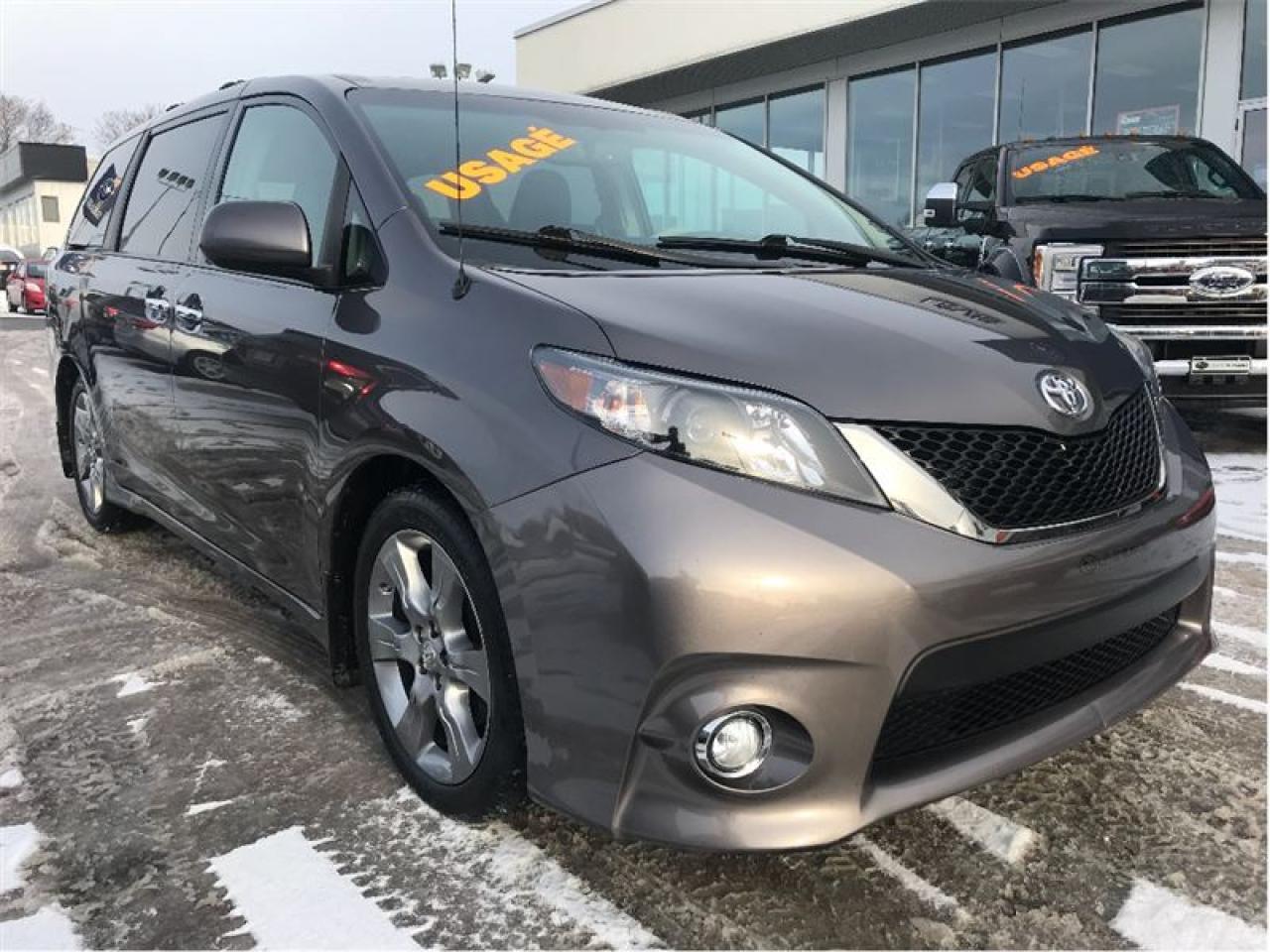 Used 2014 Toyota Sienna SE 8 Passenger for sale in Lévis, QC