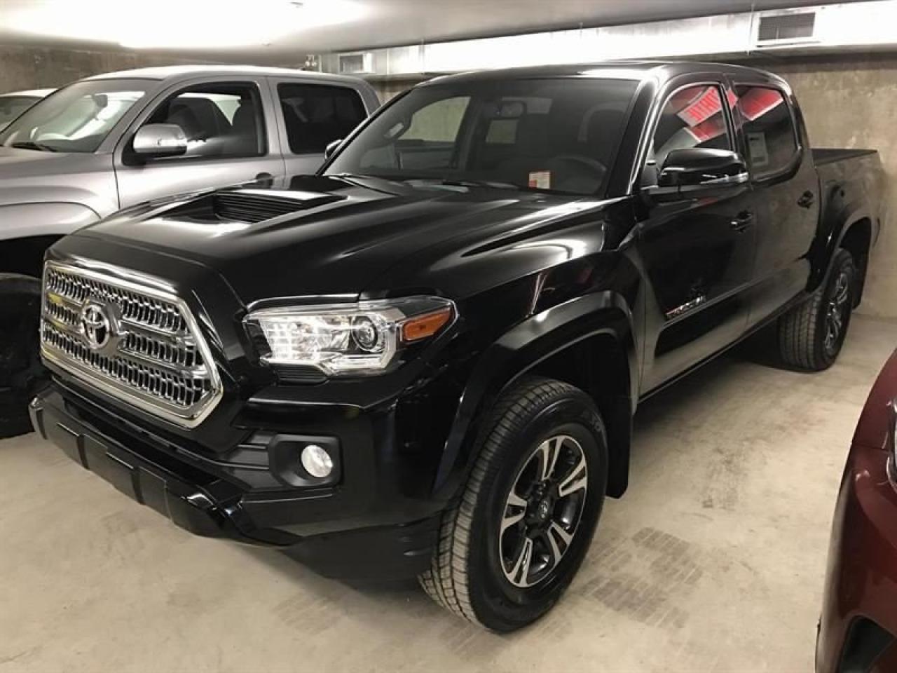 Used 2017 Toyota Tacoma DOUBLE CAB TRD for sale in Montréal, QC