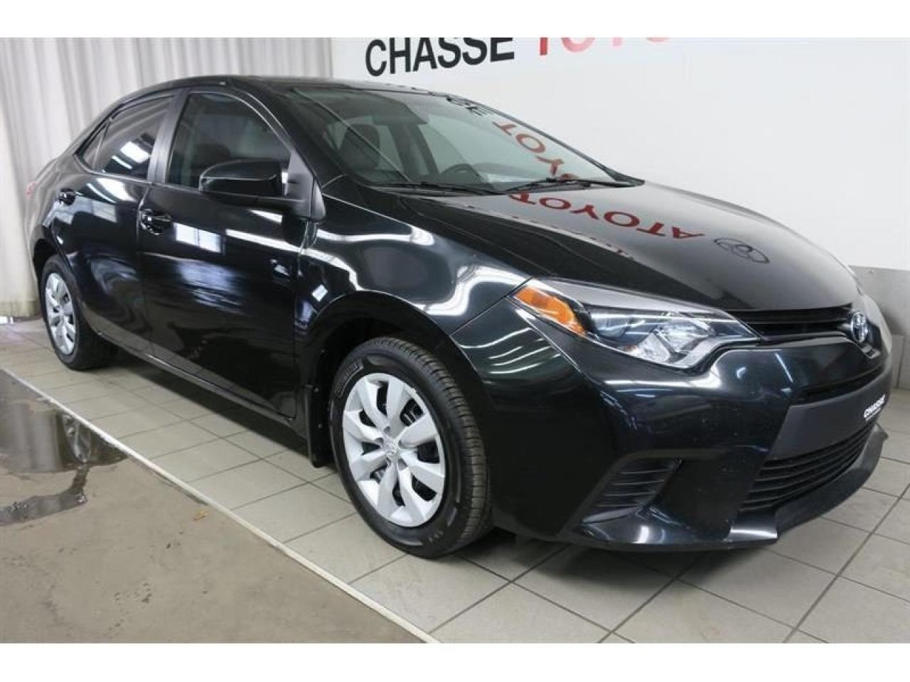 Used 2014 Toyota Corolla LE for sale in Montréal, QC