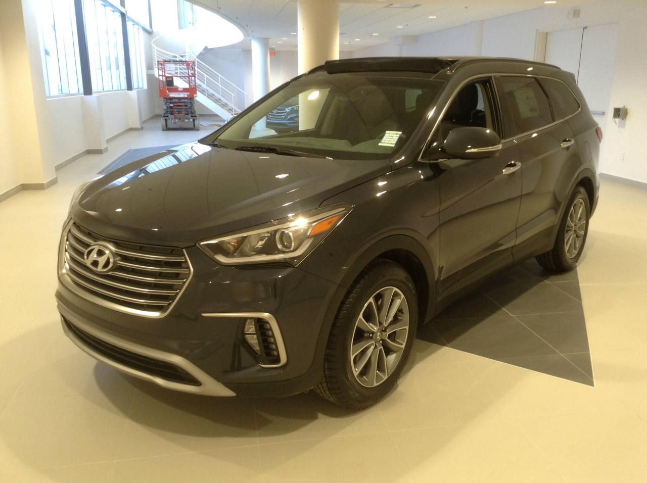 Used 2018 Hyundai Santa Fe XL AWD Luxe cuir toit NAV 7 places 108$/sem for sale in Longueuil, QC