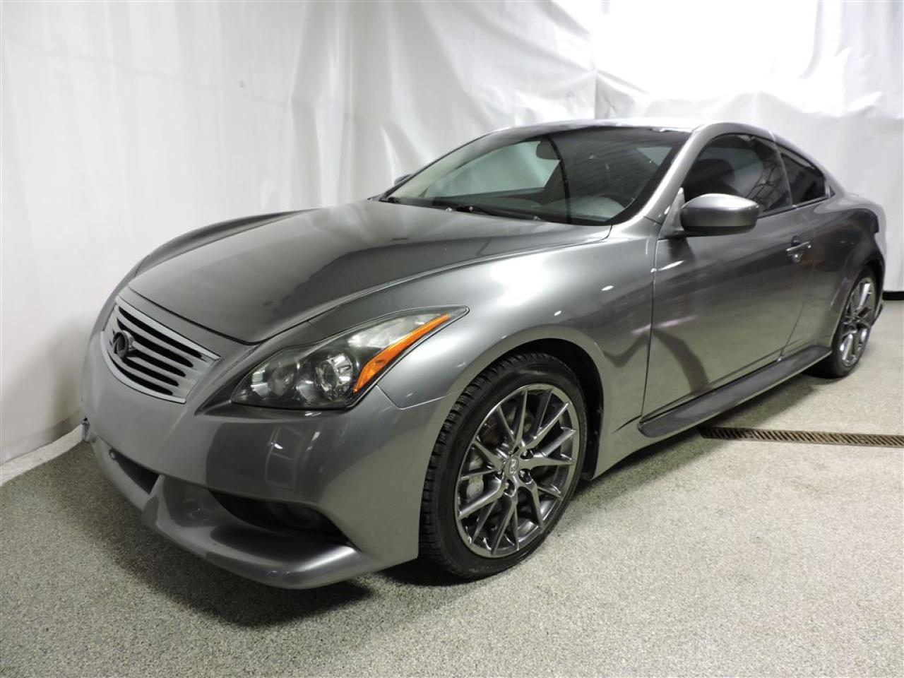 Used 2012 Infiniti G37 Ipl 348hp, Cuir, 2 for sale in St-Hubert, QC