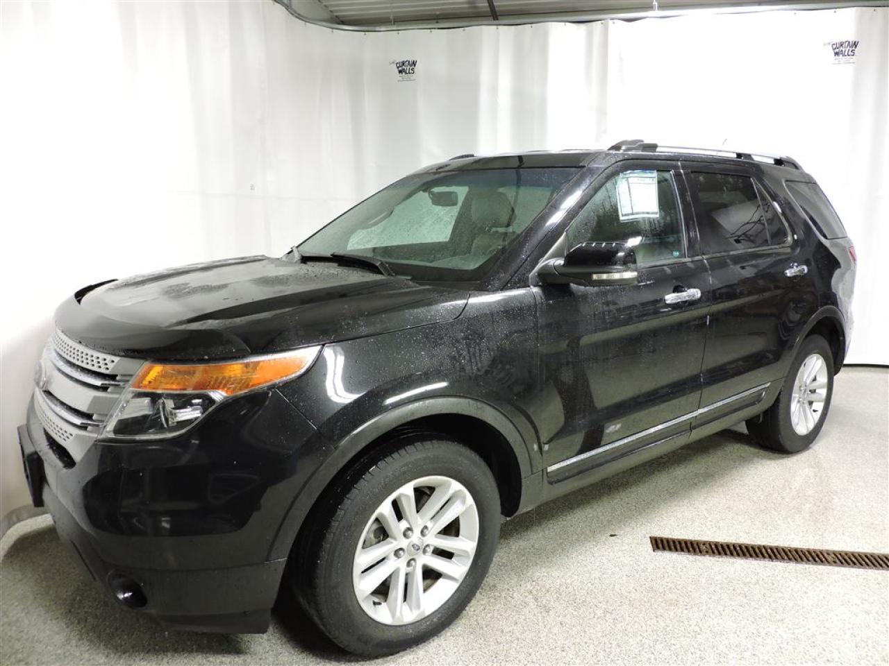 Used 2011 Ford Explorer Awd, Xlt, V6, 7 for sale in St-Hubert, QC