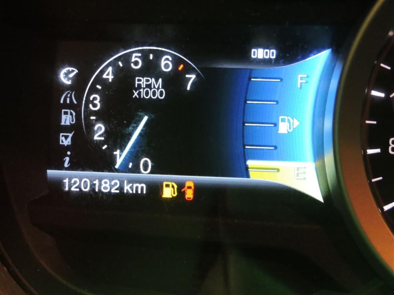655736