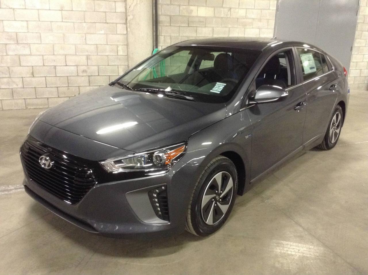 Used 2018 Hyundai Ioniq SE Toit jantes 74$/sem for sale in Longueuil, QC
