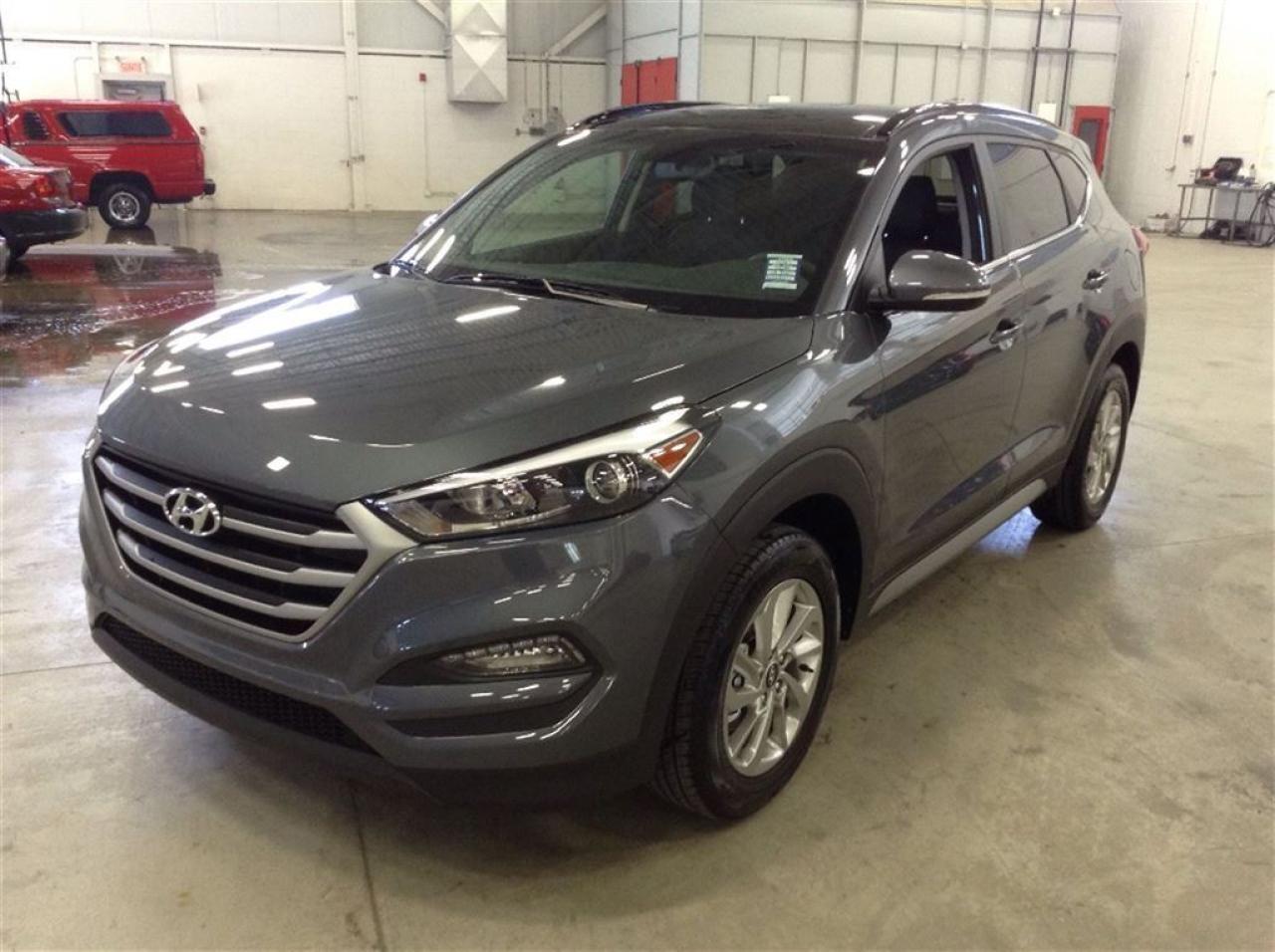 Used 2018 Hyundai Tucson 2.0 awd lux cuir toit 90$/sem* for sale in Longueuil, QC