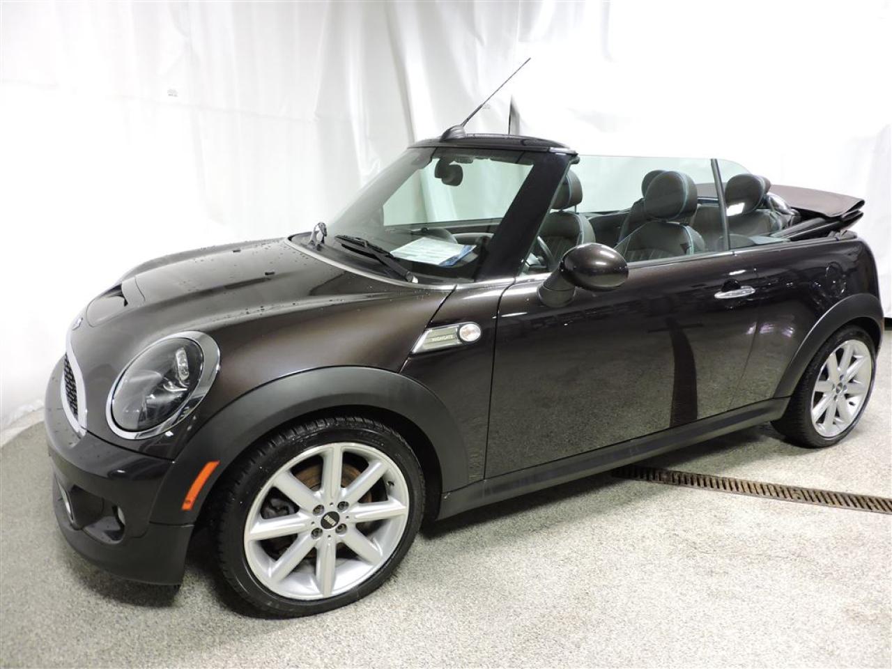 Used 2012 Mini Cooper S Convertible,highgate for sale in St-Hubert, QC