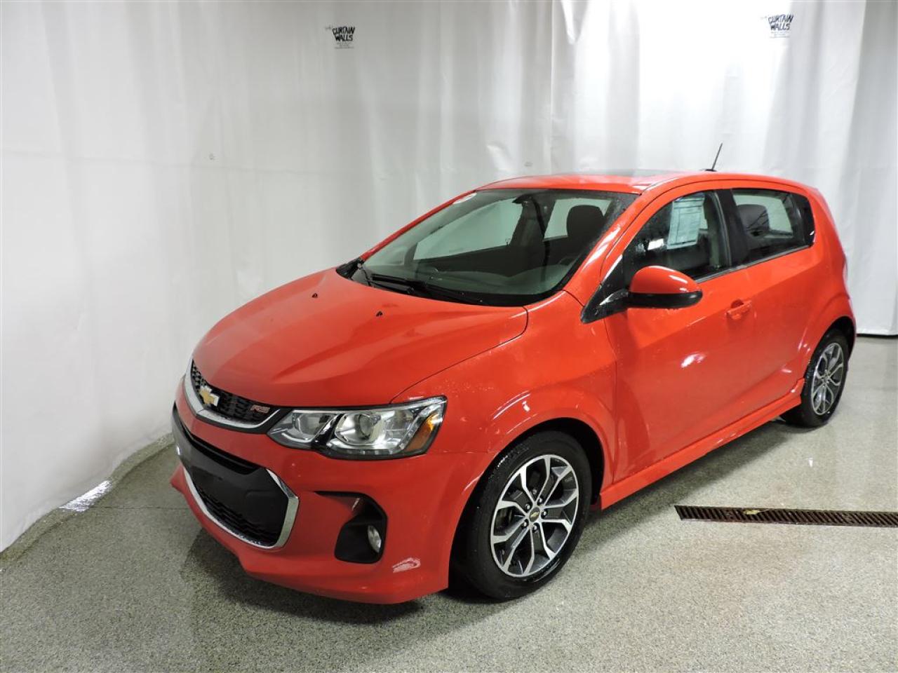 Used 2017 Chevrolet Sonic Lt Rs, Toit for sale in St-Hubert, QC