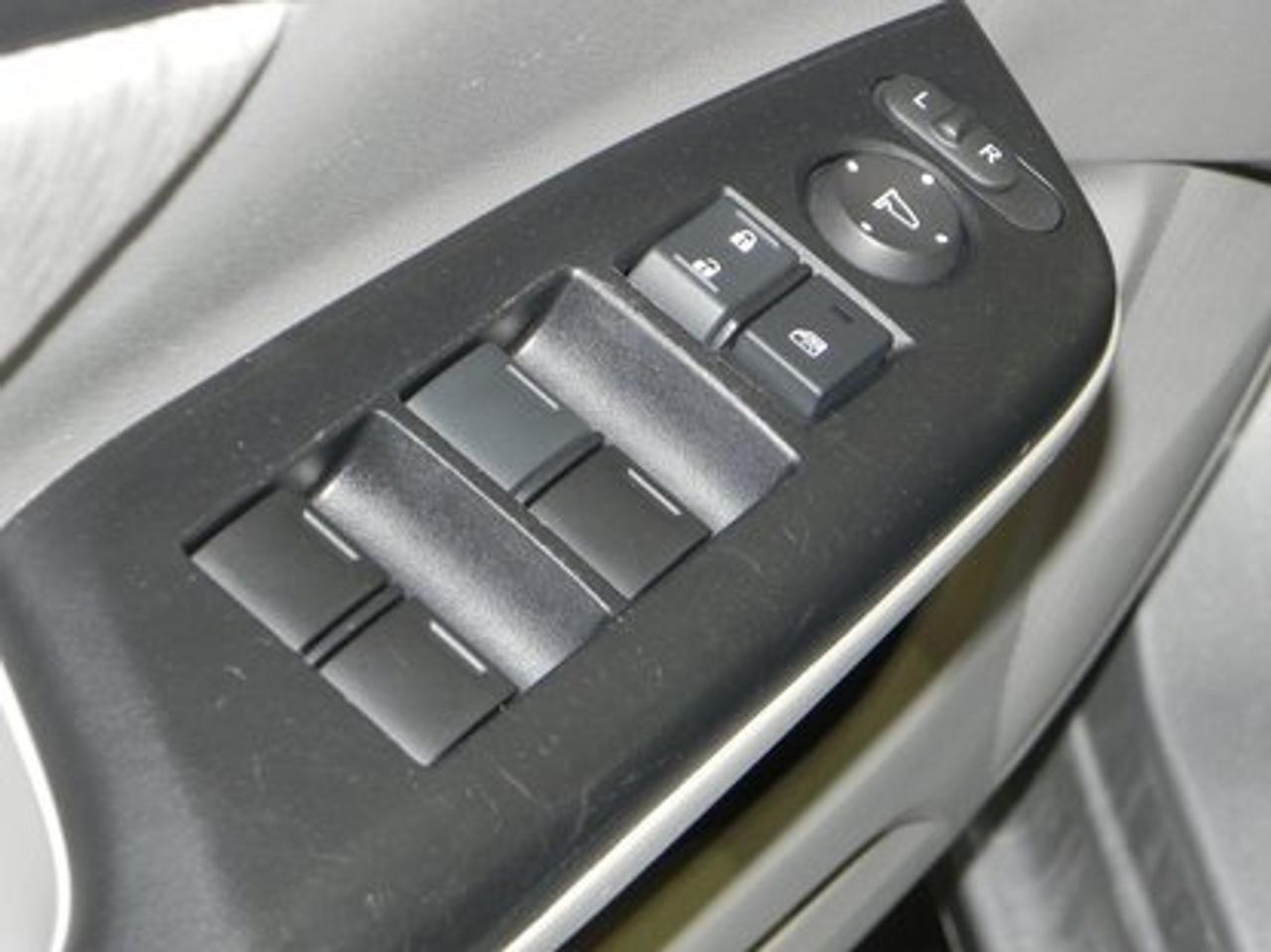 655886.11502744