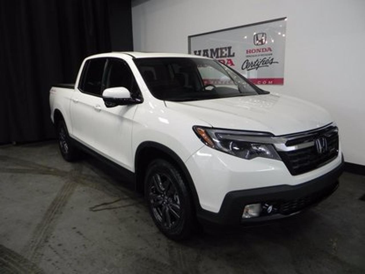 <a href=https://www.autoaubaine.com/Honda-Ridgeline-c7011724.html>https://www.autoaubaine.com/Honda-Ridgeline-c7011724.html</a>

Honda Ridgeline SPORT  2018Régulateur de vitesse, Toit ouvrant, Essuie-glaces intermittents, Anti-démarreur, Freins ABS, Contrôle de stabilité, Coussin gonflable conducteur, Coussins gonflables latéraux, Démarreur à distance, Lecteur CD, Lecteur MP3, Volant ajustable, Moonroof, Tapis protecteurs, Caméra de recul, Phares automatiques, Rétroviseur électrique, Direction assistée, Rétroviseurs chauffants, Siège à réglage électrique, Coussins gonflables arrière pour la tête, Sièges tissu, Siège conducteur - soutien lombaire, Démarrage sans clé, Freins à disque, Sièges chauffants - Avant, Antipatinage, Phares antibrouillards, Verrous de sécurité pour enfants, Système de surveillance de la pression des pneus, Sièges baquets, Technologie Bluetooth intégrée, Climatisation arrière, Aluminium, Climatisation