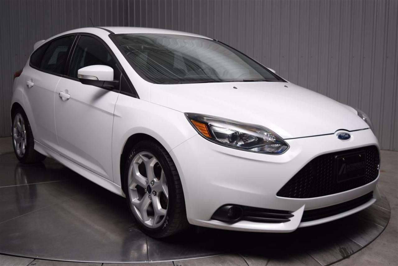 Used 2014 Ford Focus St Mags Cuir A/c for sale in St-Hubert, QC