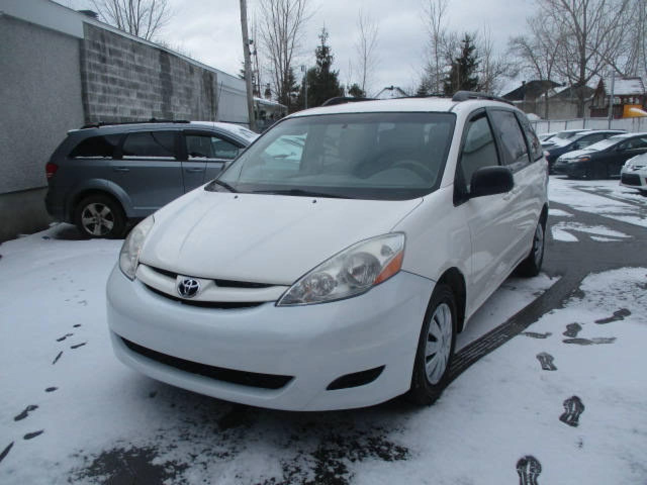 Used 2008 Toyota Sienna 5dr CE 8-Pass FWD for sale in Laval, QC
