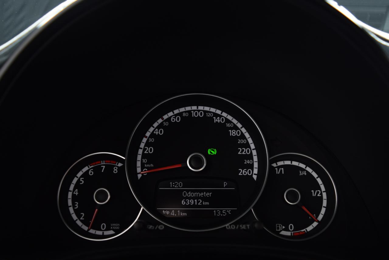 656233