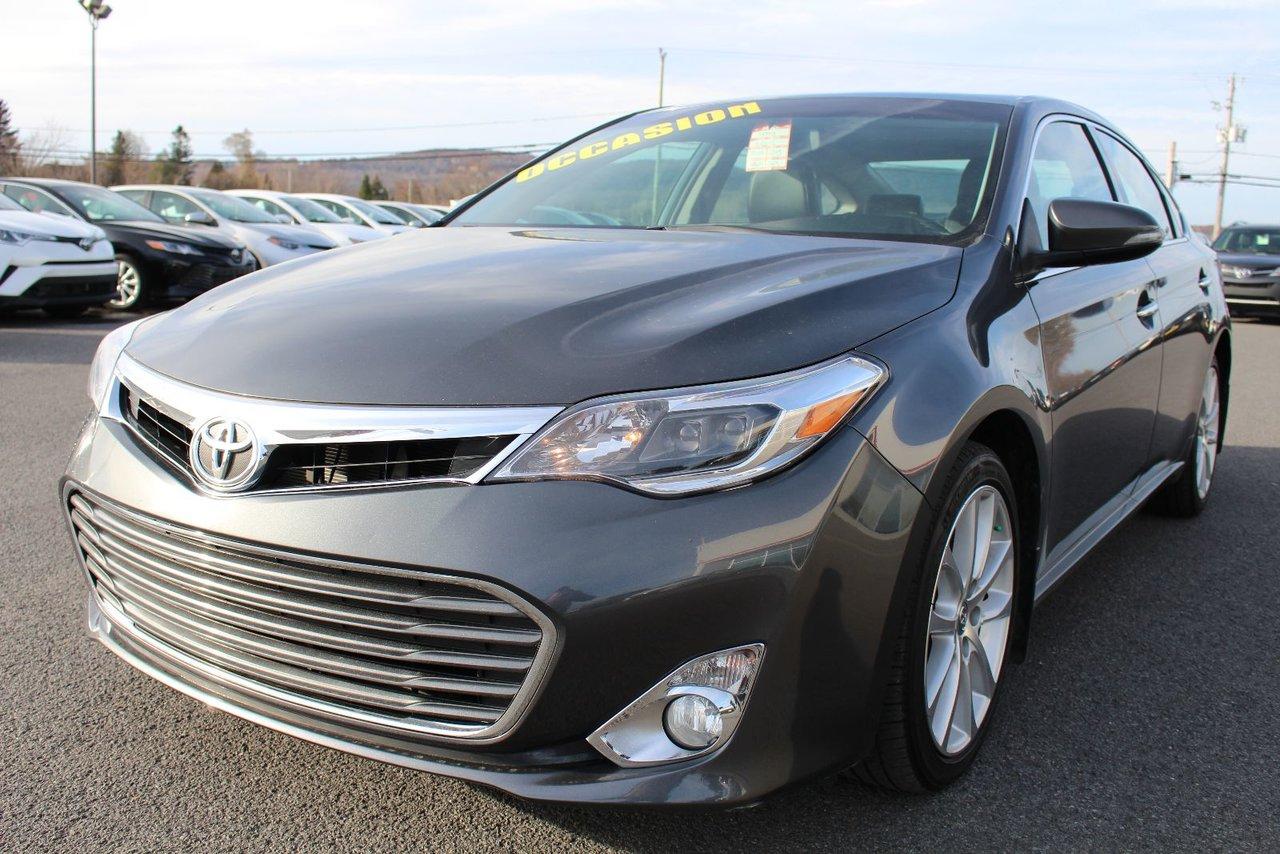 Used 2013 Toyota Avalon Xle Mags Cuir Toit for sale in St-Basile-le-Grand, QC