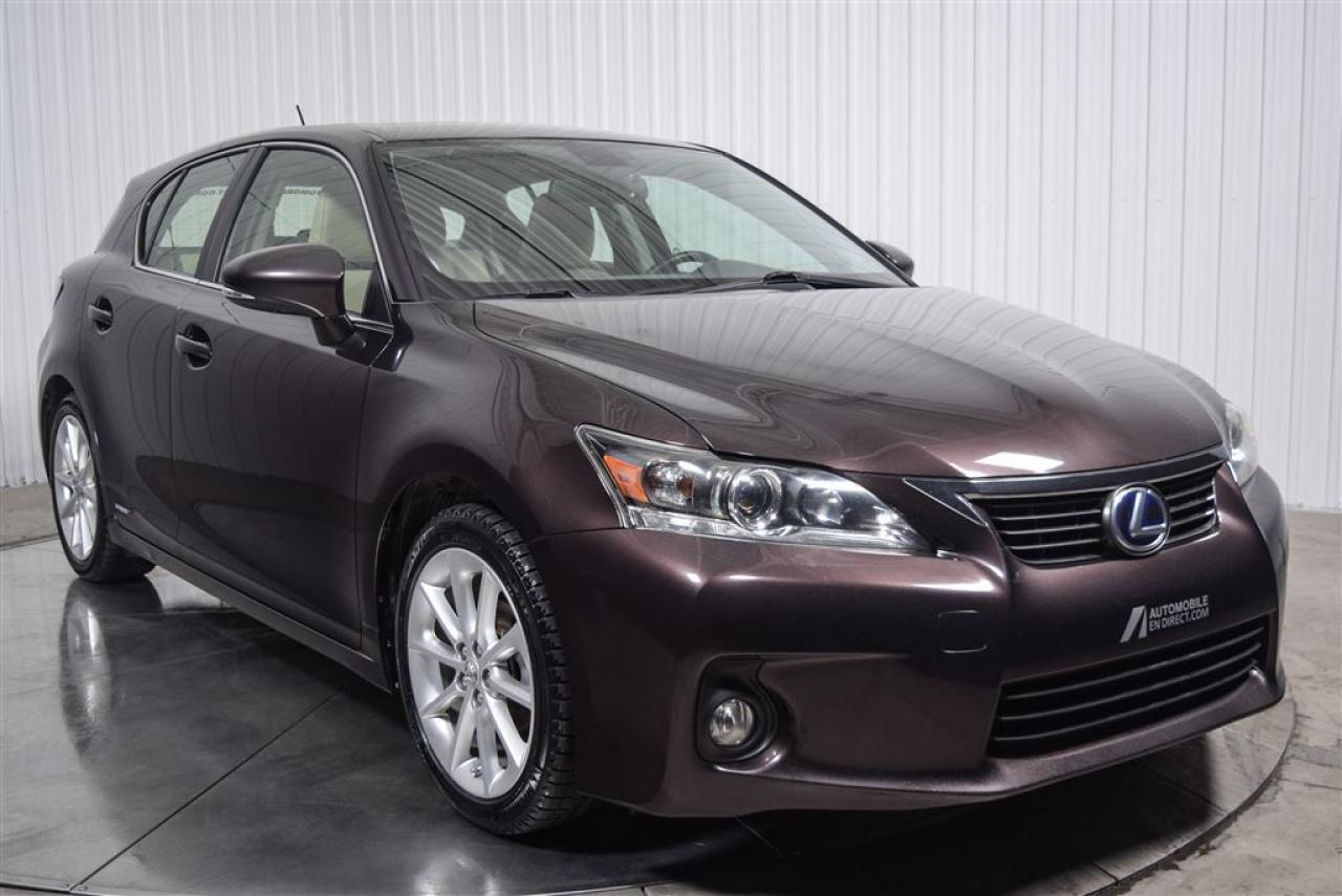 Used 2012 Lexus Ct 200h En Attente for sale in St-Hubert, QC