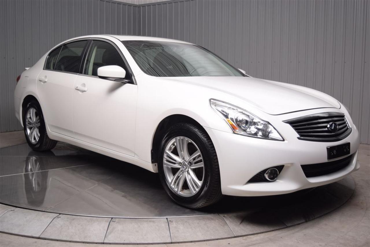 Used 2013 Infiniti G37 Awd Mags Toit Cuir for sale in St-Hubert, QC