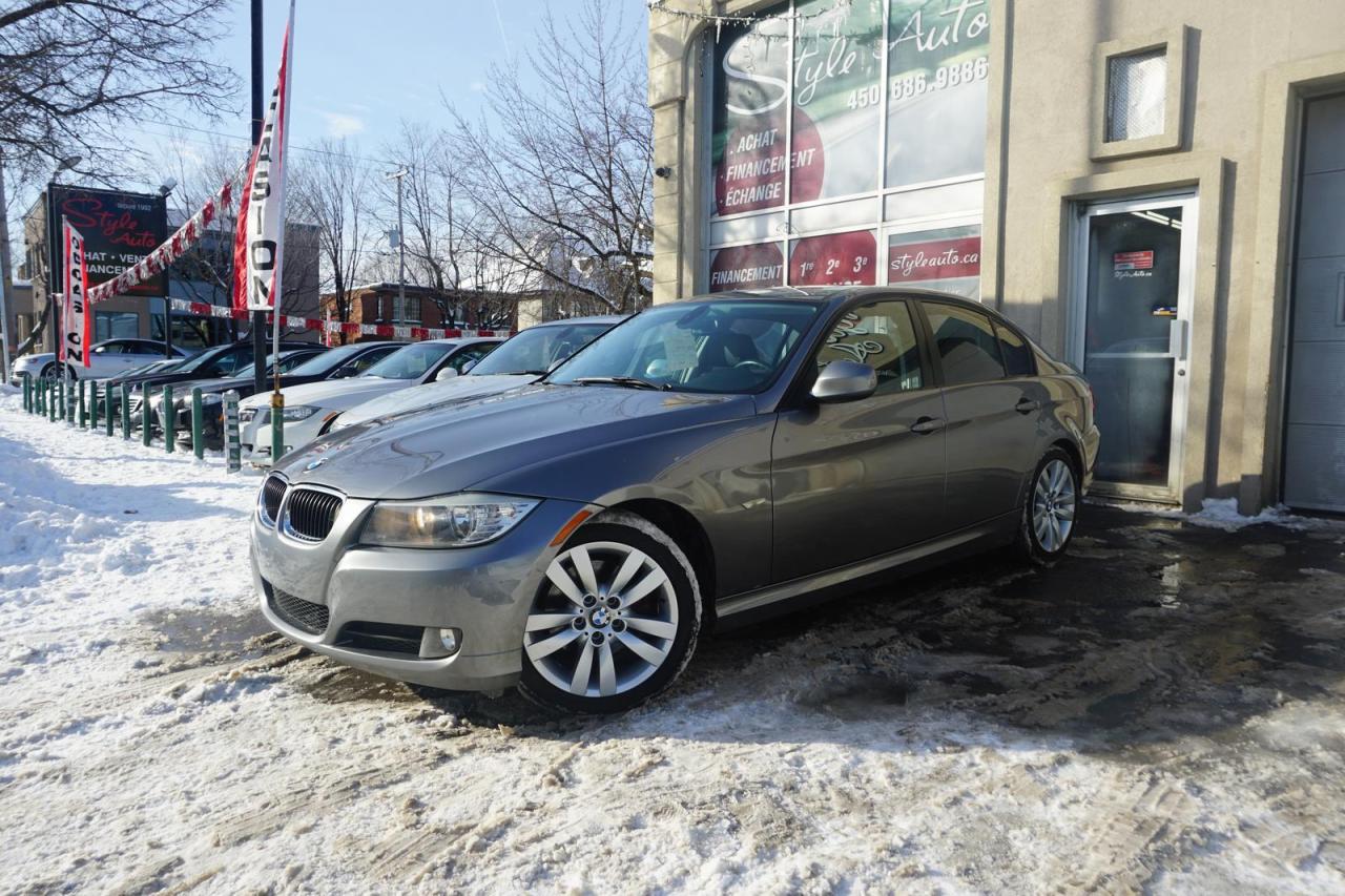 Used 2011 BMW 3 Series 323I CUIR TOIT for sale in Laval, QC
