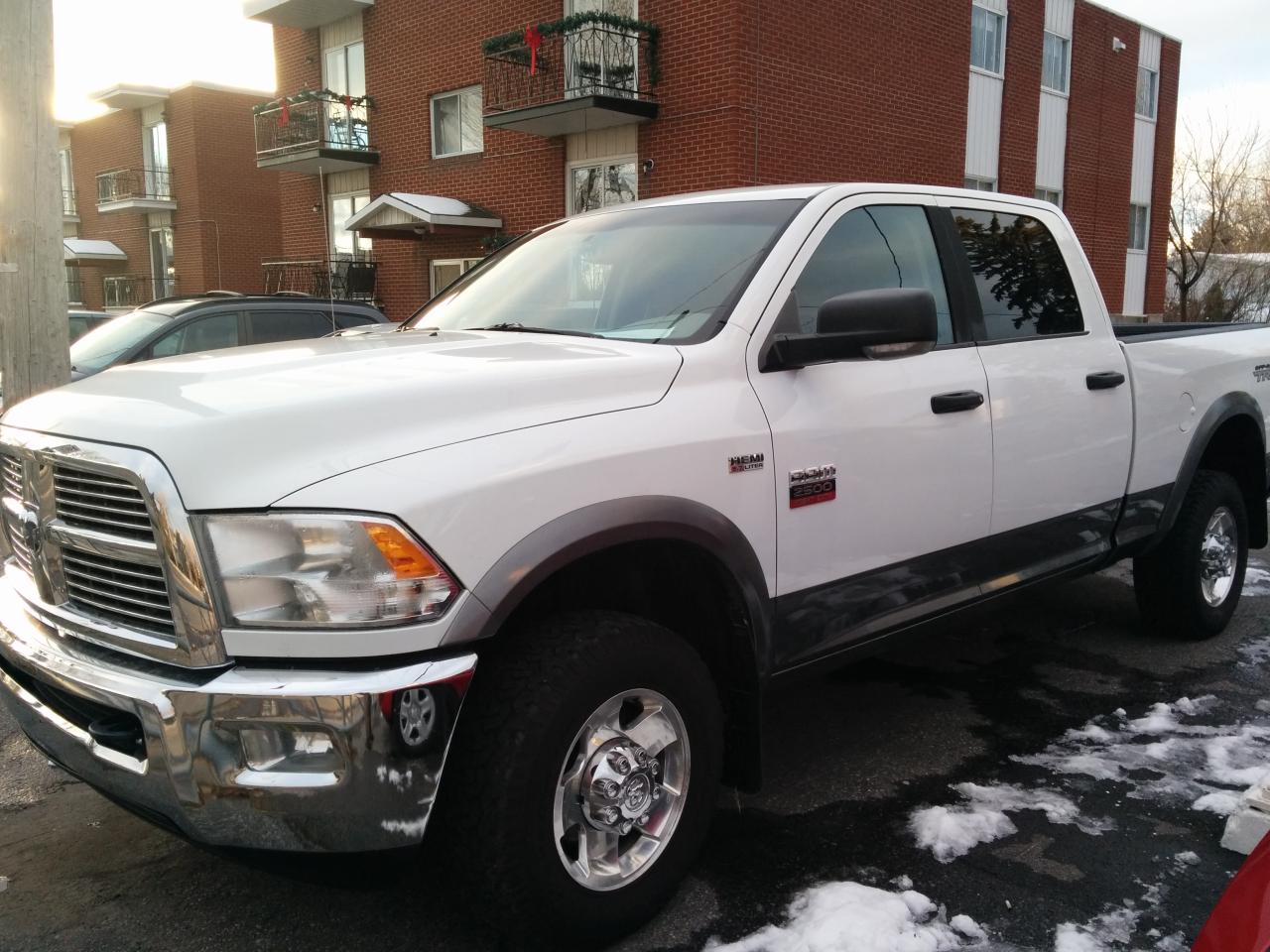Used 2010 Dodge Ram 2500 STX for sale in Le gardeur, QC