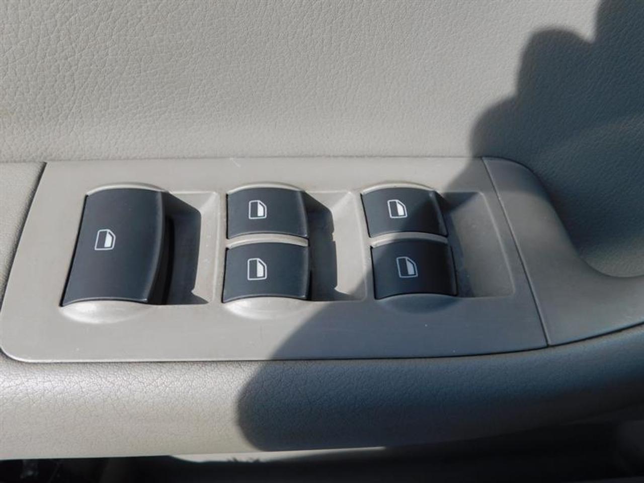 656510.11516853