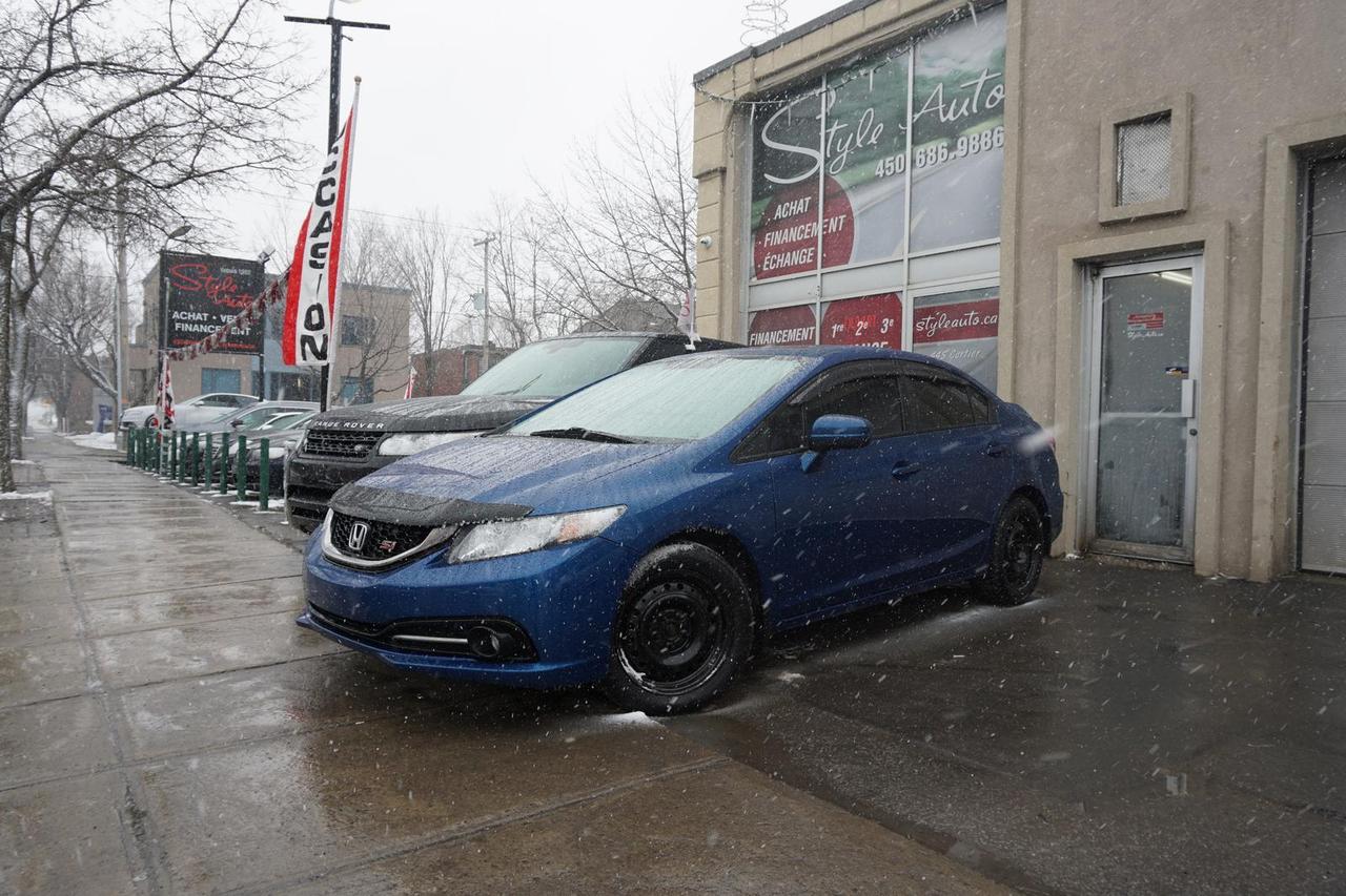 <a href=https://www.styleauto.ca/occasion/Honda-Civic-2015.html>https://www.styleauto.ca/occasion/Honda-Civic-2015.html</a>

2015 HONDA CIVIC SI 4cyl 2.4litres tout équipé systeme de NAVIGATION toit OUVRANT technologie BLUETOOTH CAMÉRA de recule commandes AUDIO au volant sieges CHAUFFANTS prise USB et AUX groupe électric complet vitres portes mirroirs et régulateur de vitesse MAGS 18 POUCES avec pneus dété et pneus dhivers sur rhims seulement 40000km certifié CARPROOF  a lappui balance de garantie chez Honda 5ans/100000km...