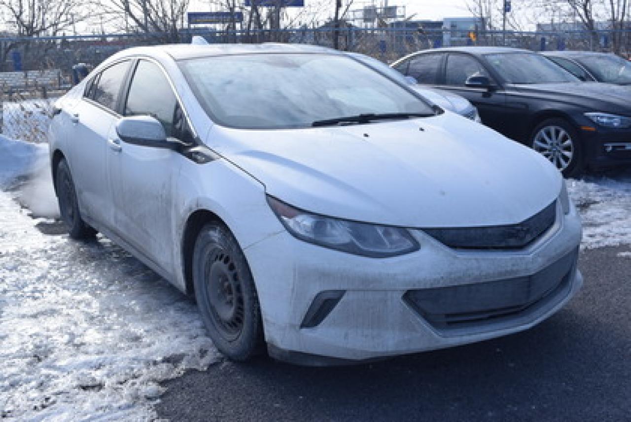 Used 2017 Chevrolet Volt S A/c Mags Cuir for sale in St-Hubert, QC