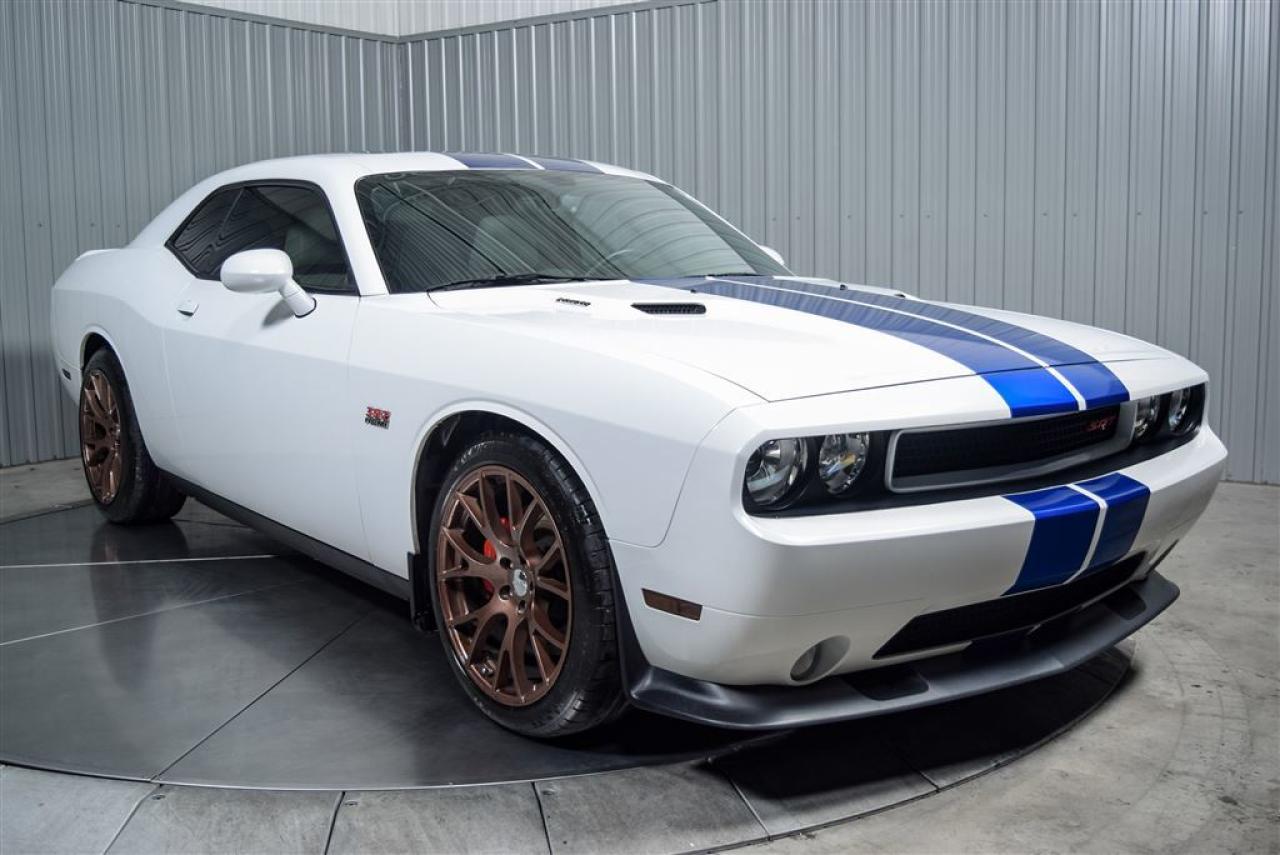Used 2011 Dodge Challenger 2dr Cpe Srt8 for sale in St-Hubert, QC