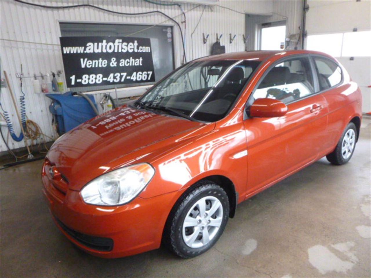 Used 2009 Hyundai Accent L for sale in St-Raymond, QC