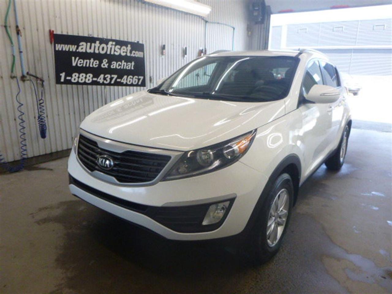 <a href=https://www.autoaubaine.com/Kia-Sportage-c6867702.html>https://www.autoaubaine.com/Kia-Sportage-c6867702.html</a>

GROUPE ELECTRIQUE, PHARE-ANTI-BROUILLARD, REGULATEUR DE VITESSE, VITRES TEINTEES, AIR CLIMATISE, MAG, SIEGES CHAUFFANTS, PRISES AUX. ET USB . BLUETOOTH, $54./SEMAINE +TAXES. FREINS NEUFS AUX 4 ROUES, PNEUS NEUFS.Auto Fiset à St-Raymond, Québec, marchand de véhicule doccasion en affaire depuis plus de 35 ans! Les propriétaires Mario et Daniel Fiset se feront un plaisir de vous accueillir dans leur garage dautos usagées afin de vous conseiller et de vous aider à trouver la voiture doccasion selon vos besoins. Vous avez des questions sur le financement automobile ou désirez en apprendre plus sur le processus de demande de crédit, Auto Fiset vous renseignera de façon professionnelle et fera en sorte de trouver un taux dintérêt compétitif provenant dune institution financière sécuritaire et fiable. Alors, vous pouvez nous contactez par courriel directement sur ce site, nous visiter sur notre site internet à ladresse suivant WWW.AUTOFISET.COM ou téléphonez-nous au numéro indiqué sur ce site.    Au plaisir de vous servir
