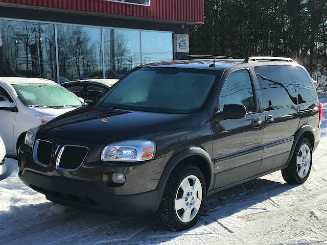 Used 2009 Pontiac Montana SV6 GARANTIE GRATUITE $35/sem* 0$Dépôt for sale in St-Eustache, QC
