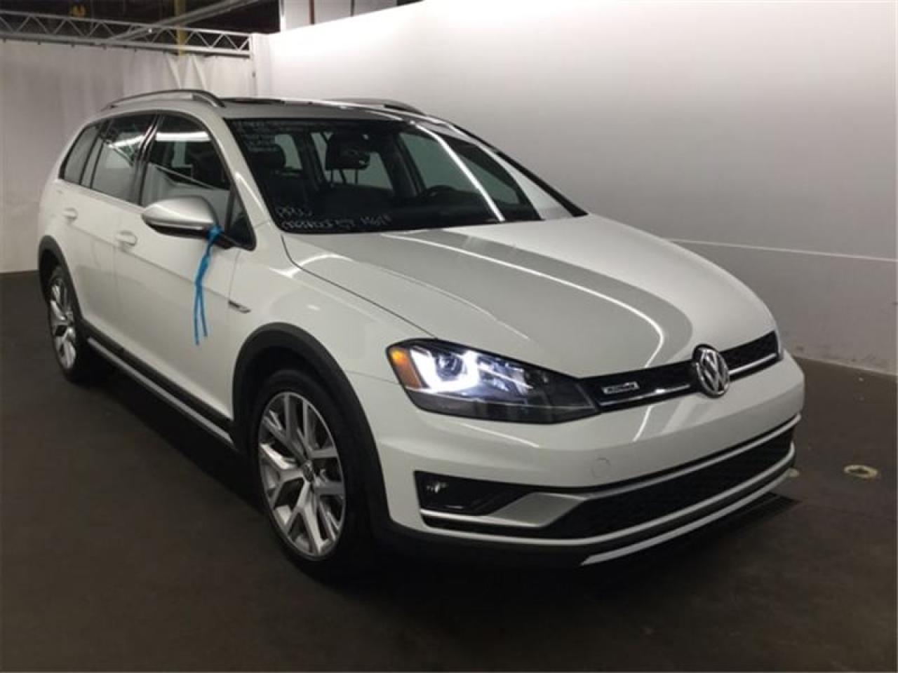Used 2017 Volkswagen Golf Alltrack Awd Navi for sale in St-Eustache, QC
