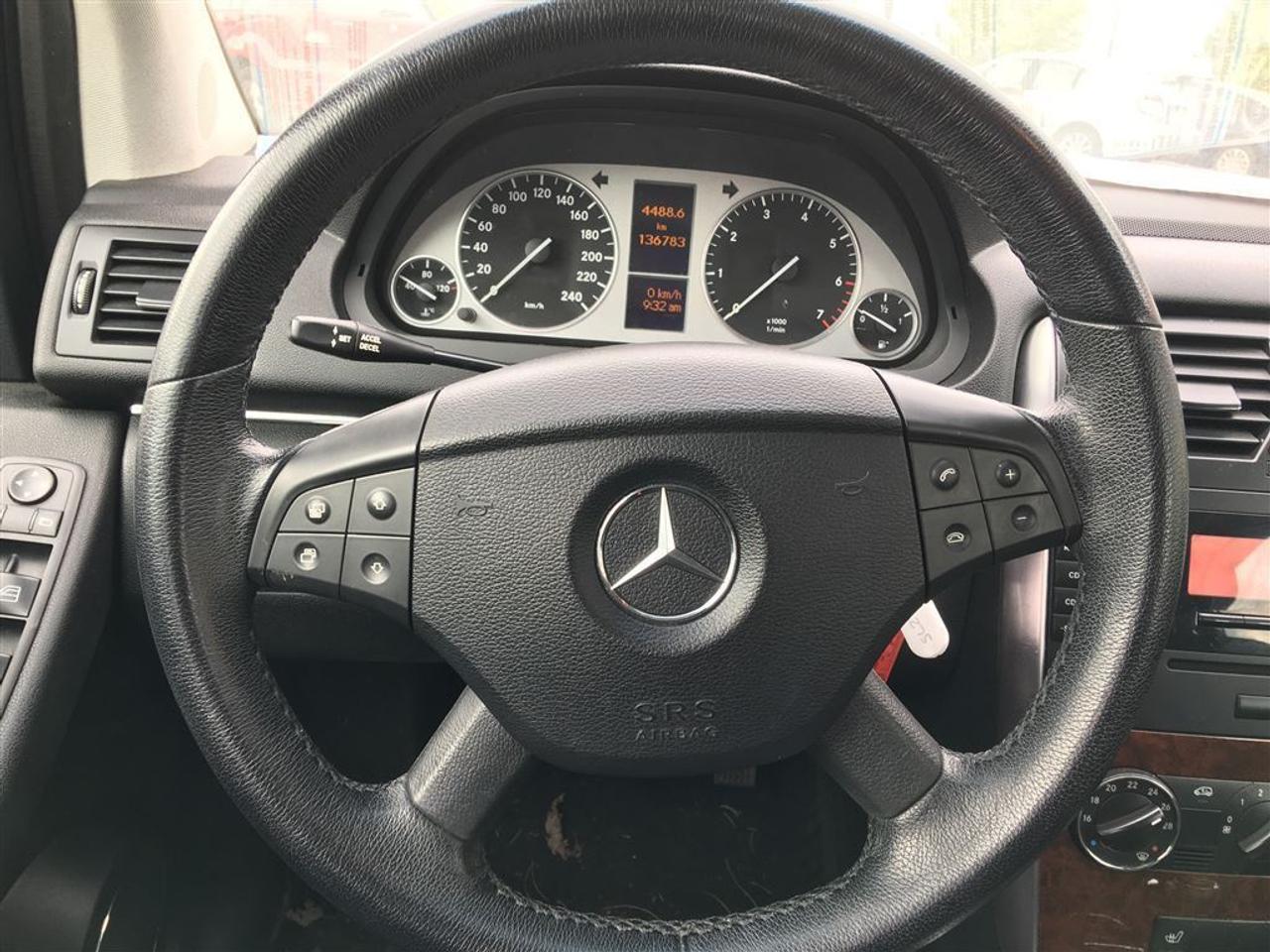 656962.11524765