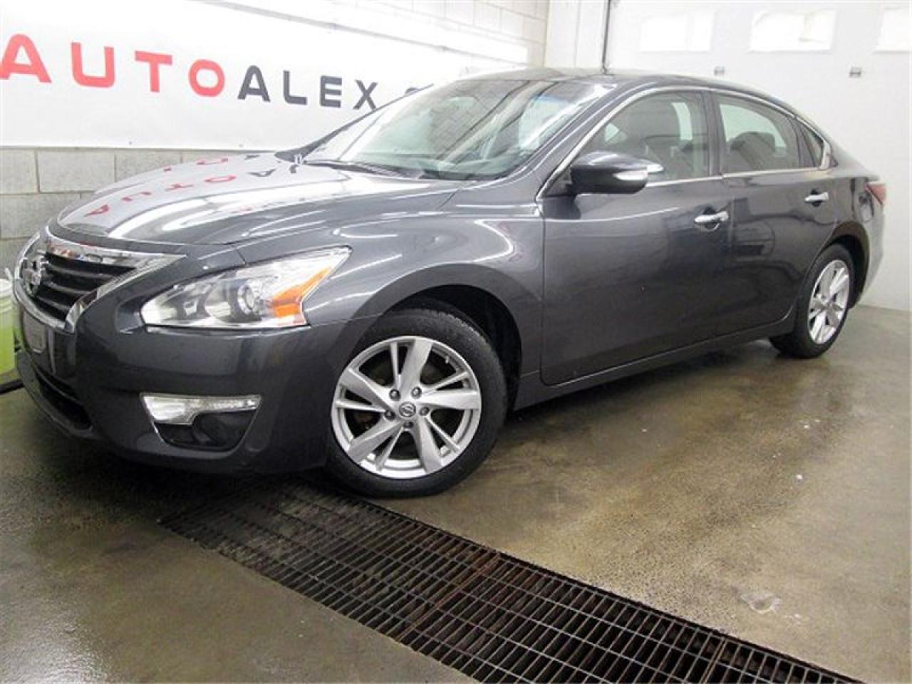 Used 2013 Nissan Altima Sl Cuir Toit Mags for sale in St-Eustache, QC