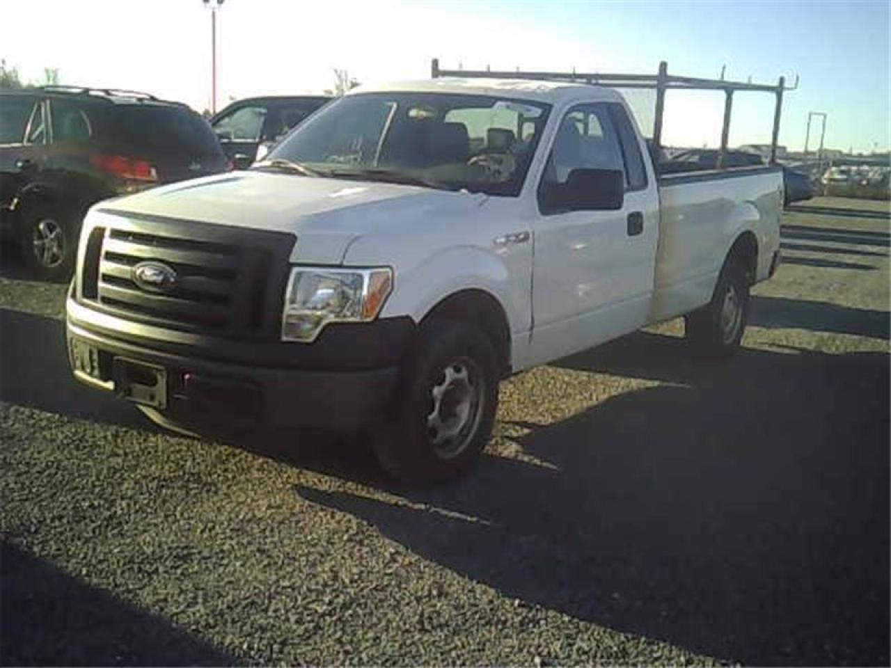 Used 2011 Ford F-150 Xl V8 for sale in St-Eustache, QC