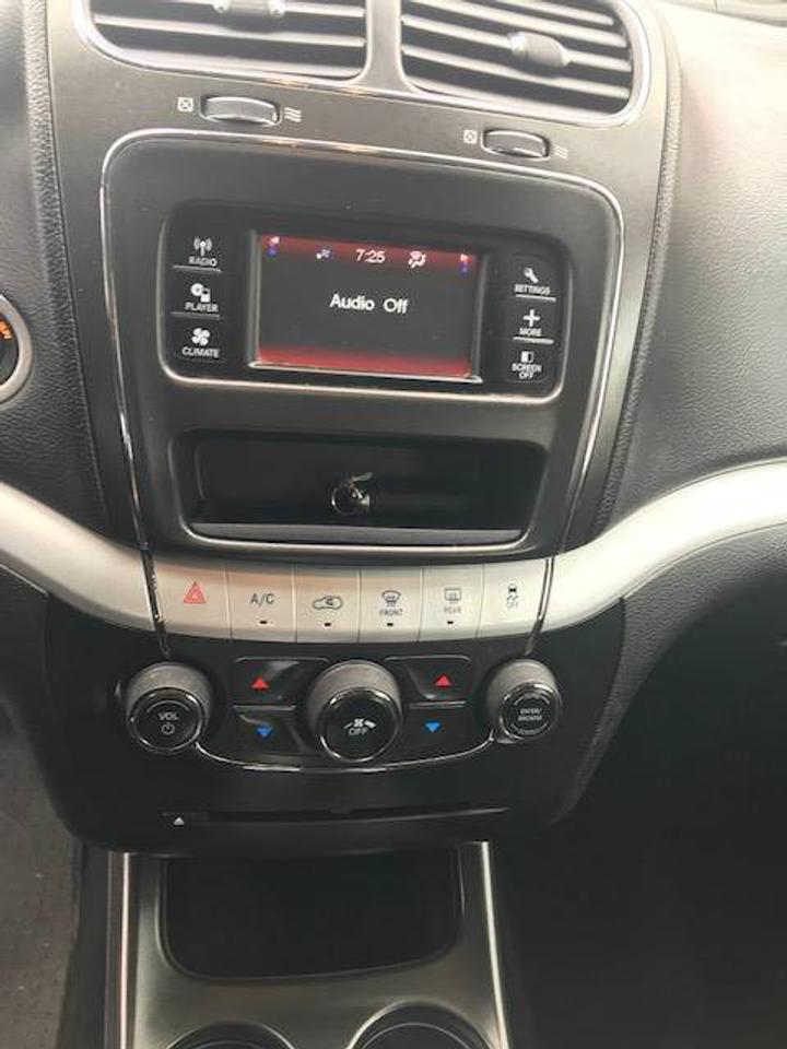 657046.11525880