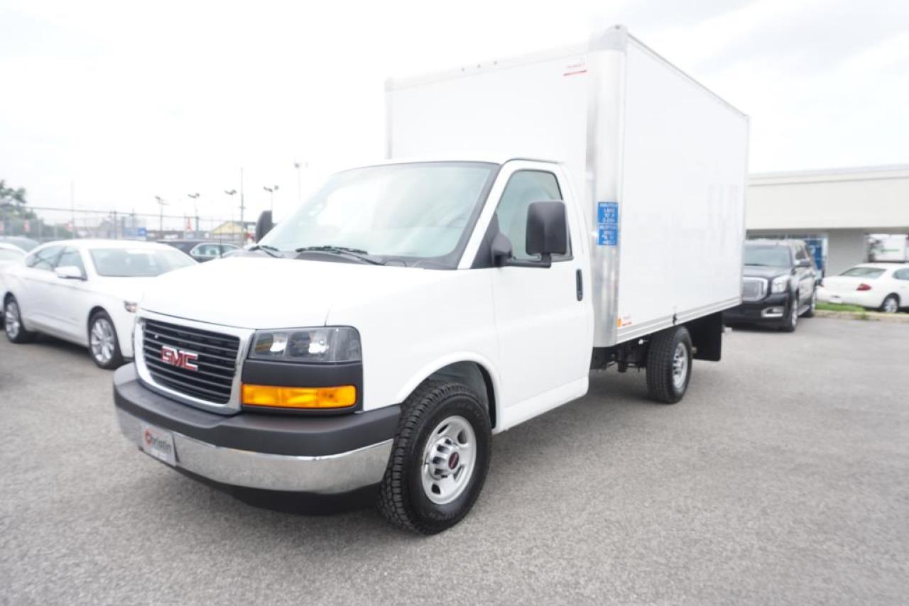 Used 2017 Chevrolet Express Cube 12 Roue Simple for sale in Montréal, QC