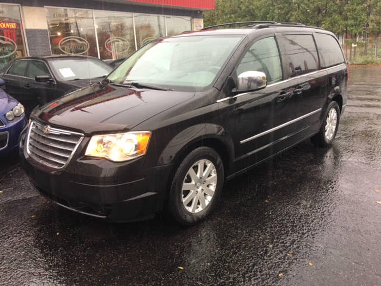 <a href=https://www.clubautoprestige.com/occasion/Chrysler-Town_&_Country-2010.html>https://www.clubautoprestige.com/occasion/Chrysler-Town_&_Country-2010.html</a>

LE MEILLEUR PRIX GARANTIE! PRÊT À BATTRE LE PRIX DE LA COMPÉTITION! LIQUIDATION JUSQUA $6500 EN RABAIS OU REMISES *** INSPECTION INCLUSE *** BALANCE DE GARANTIE MANUFACTURIER OU 1an/15,000km MOTOPROPULSEUR GRATUITE*** 

1e, 2e, 3e, 4e & 5e  CHANCES AU CRÉDIT 100% APPROUVÉ! AYEZ LA LIBERTÉ DESPRIT & REBATIR VOTRE CRÉDIT AVEC UN PRÊT OUVERT! REMPLISSEZ UNE DEMANDE DE CRÉDIT SECURISÉ ENLIGNE! https://www.clubautoprestige.com/demande-de-financement.html *Pour 77.81$  + taxes par semaine, ce véhicule est finançable sur une terme de 36 mois et calculé à un taux dintérêt annuel de 4.99% avec un versement de 0$ de comptant, les frais de crédit totalisent 866.36$, lobligation totale serait de 12138.36$, taxes en sus *Certaines conditions sappliquent. Sujet à lapprobation de crédit. Détails en magasin. 

*Les taux dintérêt, les termes, les calculs, les frais de crédit, et lobligation totale peuvent varier selon votre dossier de crédit. Obtenez un financement personnalisée chez Club Auto Prestige SANS FRAIS CACHÉES, NI FRAIS DOUVERTURE DE DOSSIER, 100% transparents le tout en vous aidant à rebâtir votre crédit et ce GRATUITEMENT! 

PLUS DE 200 VÉHICULES EN INVENTAIRE, TOUS LES MARQUES & BUDGETS, EN STOCK OU EN COMMANDE SPÉCIAL à seulement 10min de Blainville, Lachenaie, Mascouche, Terrebonne, Laval, 20min de Montréal, Longueil, Repentigny, St-Jérome, St-Sauveur et les Laurentians!  Ça vaut le détour! 

OUVERT 7 JOURS!  AVEC PLUS DE 200 VÉHICULES & DES PRIX IMBATTABLES, LE CHOIX EST SIMPLE WWW.CLUBAUTOPRESTIGE.COM 801 Arthur-Sauvé, St-Eustache (QC) J7R 4K3 (450) 472-1112