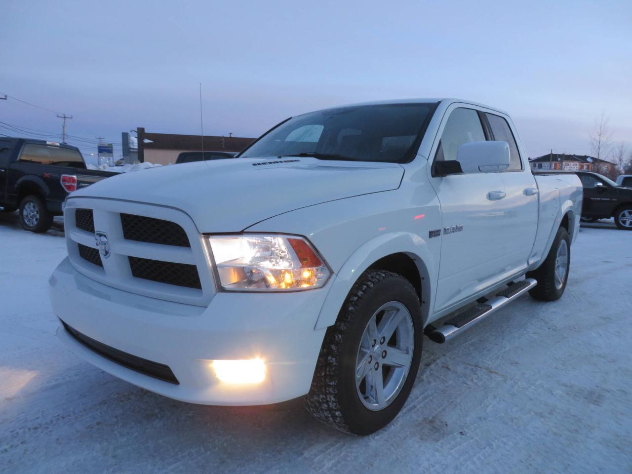 Used 2010 Dodge Ram 1500 Cabine quad 4RM, 140,5 po Sport for sale in Lévis, QC