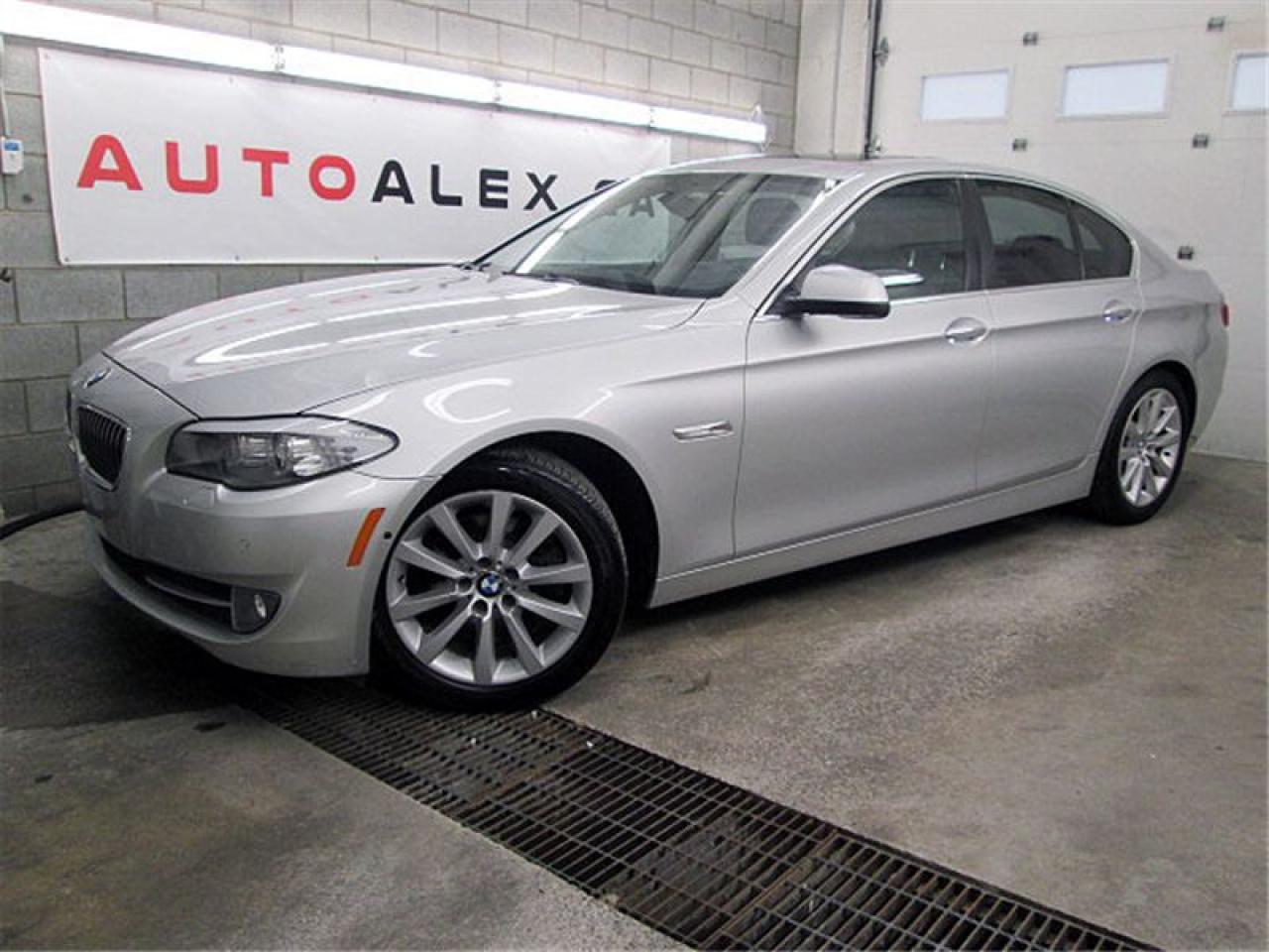 Used 2013 BMW 528 Xdrive Navi Cuir Toit for sale in St-Eustache, QC