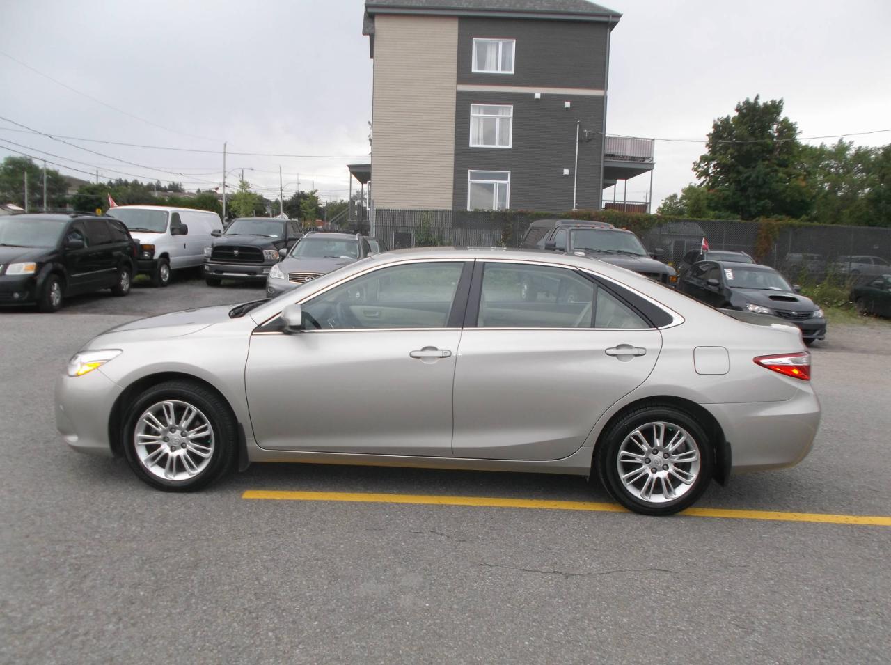 Used 2015 Toyota Camry Berline 4 portes, 4 cyl. en ligne, boîte for sale in Ancienne Lorette, QC