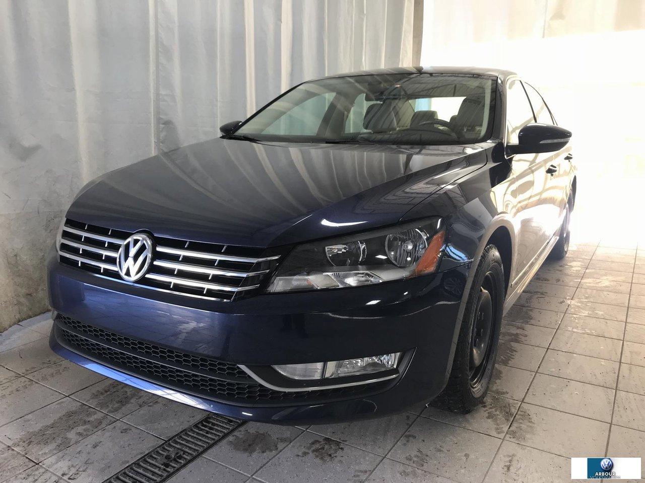 Used 2012 Volkswagen Passat Toit + Cuir for sale in Laval, QC