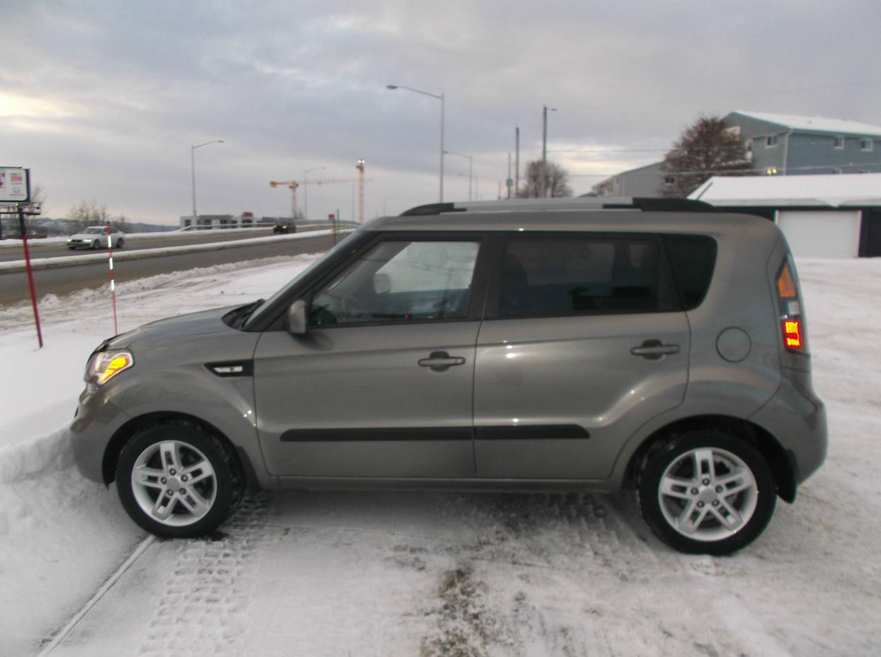 <a href=https://www.autoaubaine.com/Kia-Soul-c6984250.html>https://www.autoaubaine.com/Kia-Soul-c6984250.html</a>

AUTOMATIQUE AIR CLIMATISE DEMARREUR A DISTANCE