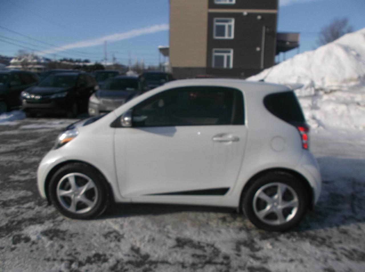 Used 2012 Scion iQ Hayon 3 portes for sale in Ancienne Lorette, QC