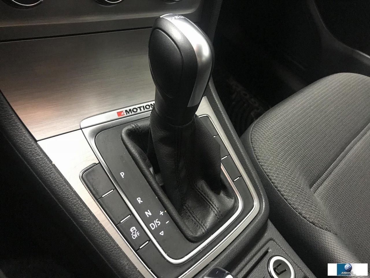 657303
