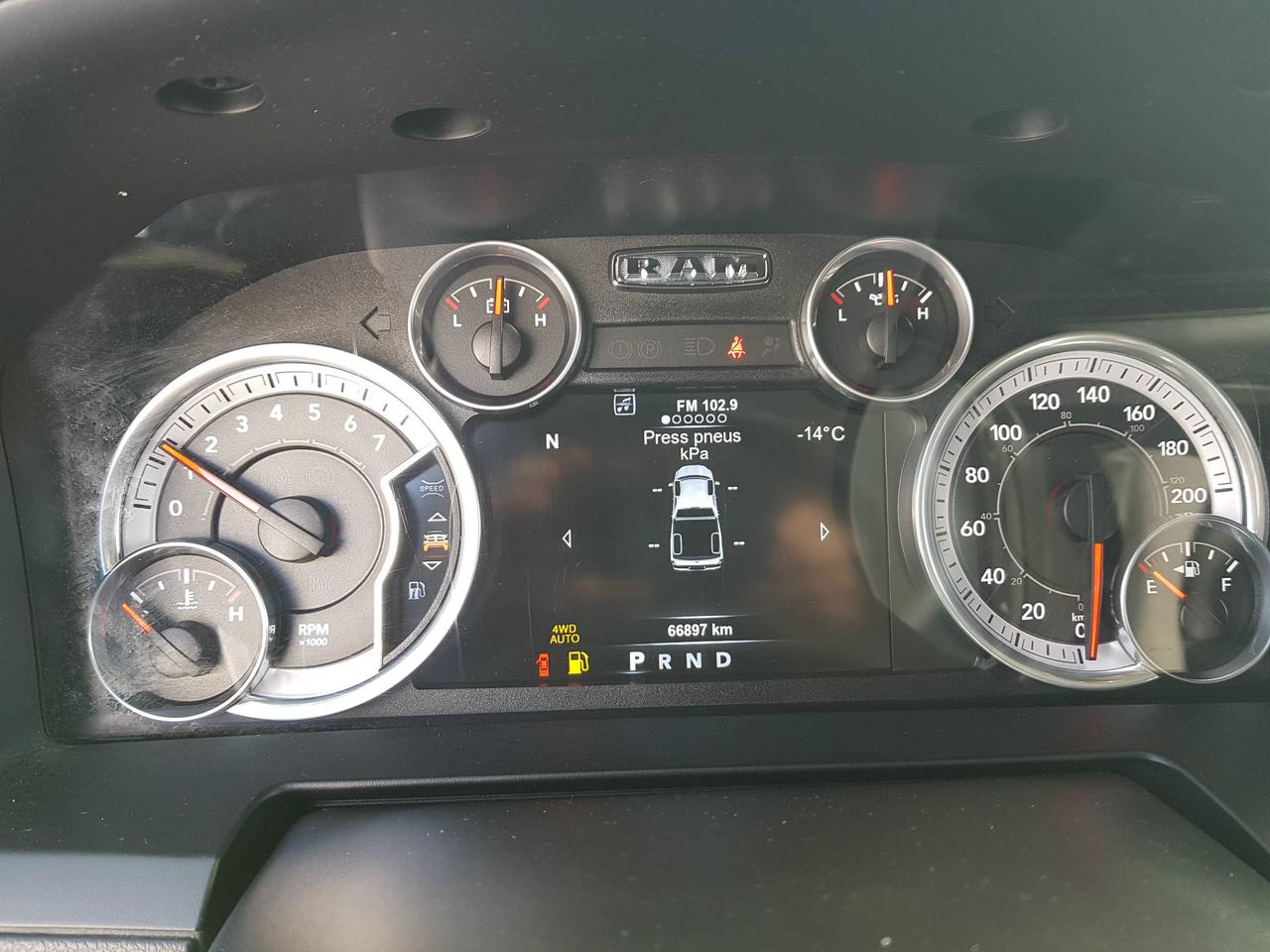657333.11530388