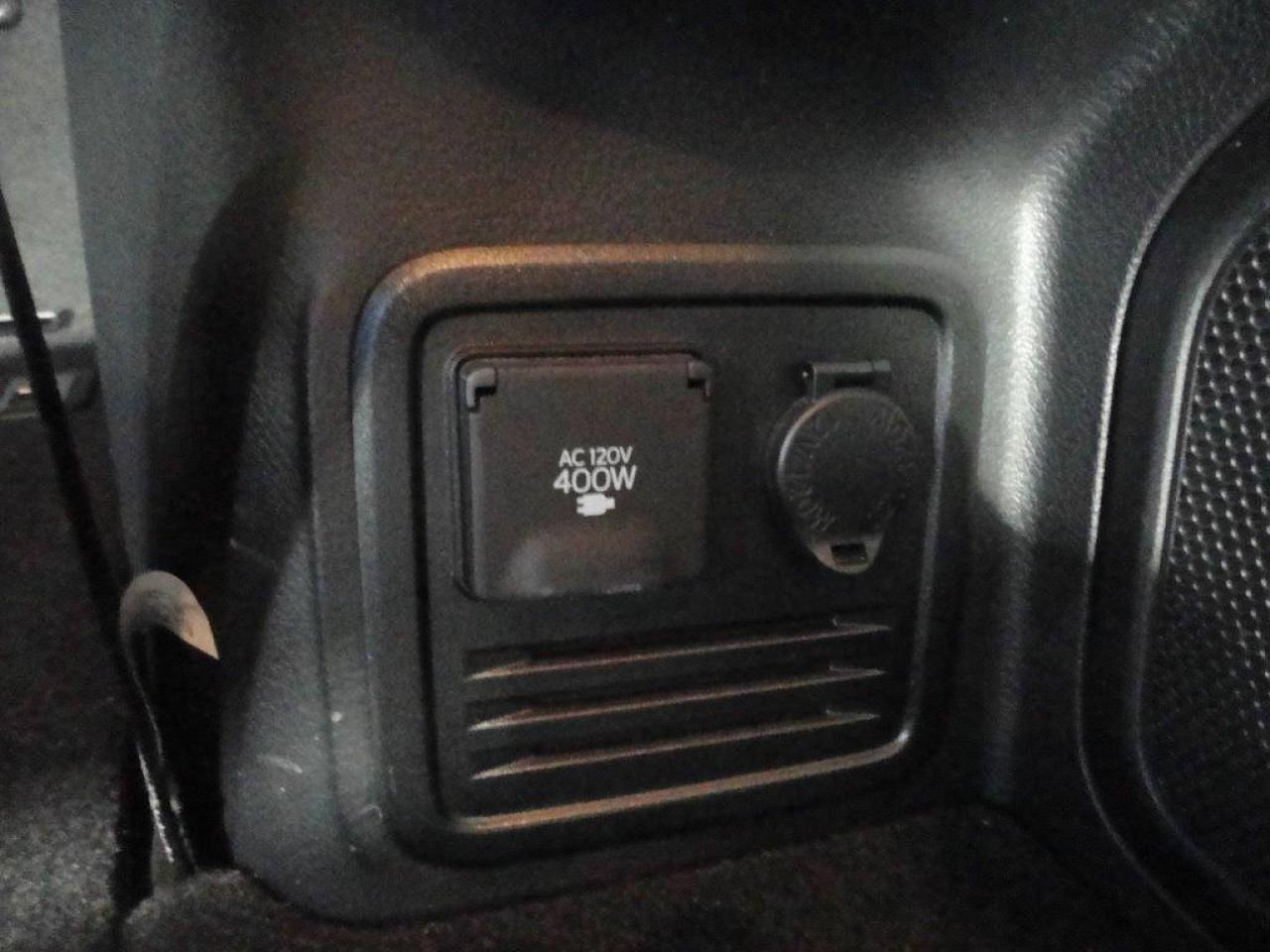 657369